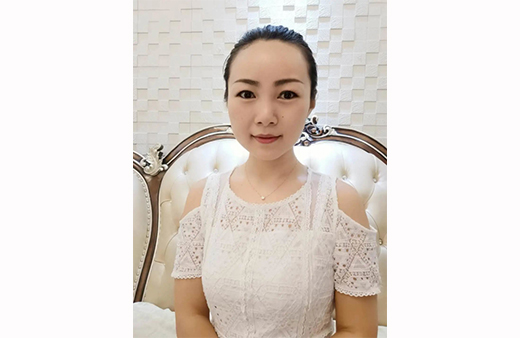 “世”在人為 | 世友地板新疆烏魯木齊經(jīng)銷(xiāo)商張寶月：服務(wù)快一步，業(yè)績(jī)上一層