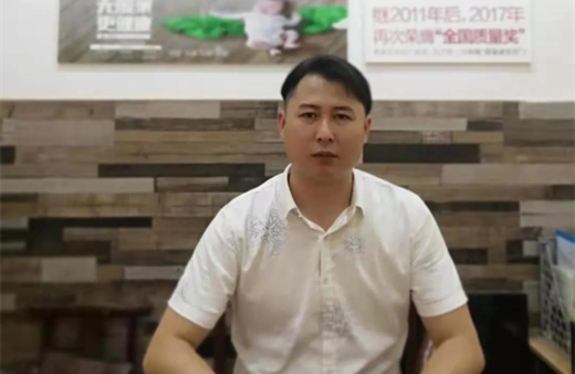 “世”在人為 | 世友地板桂林經(jīng)銷商何少兵：持之以恒，堅持不懈地做好每一件事才是真正的成功